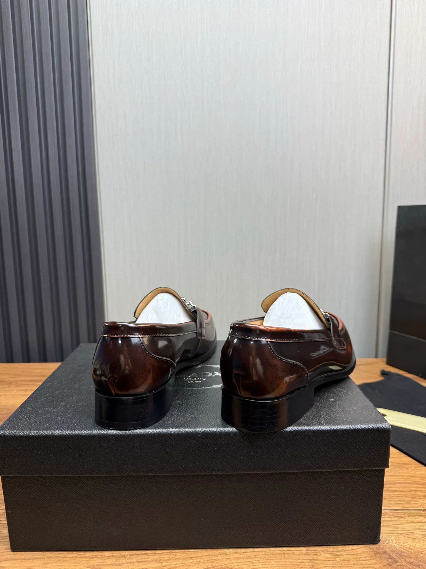 Factory price 520💰 Dolce&G .DG men's loafers👞 Classic and fashionable style, embellished with personalized DG logo. Imported cowhide, open-edge beaded cowhide, cowhide lining, original non-slip and wear-resistant outsole Size: 39-44 (customized at 38.45)